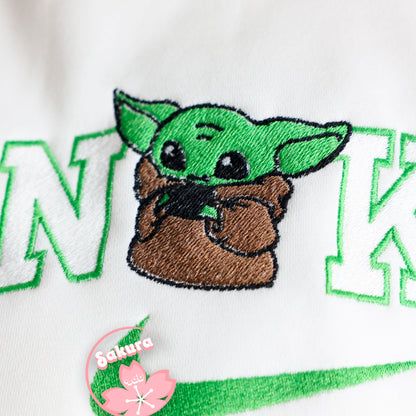 Baby Yoda - Grogu felpa/tshirt con ricamo