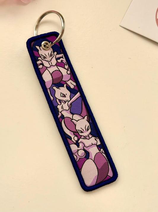 Portachiavi ricamato Mewtwo