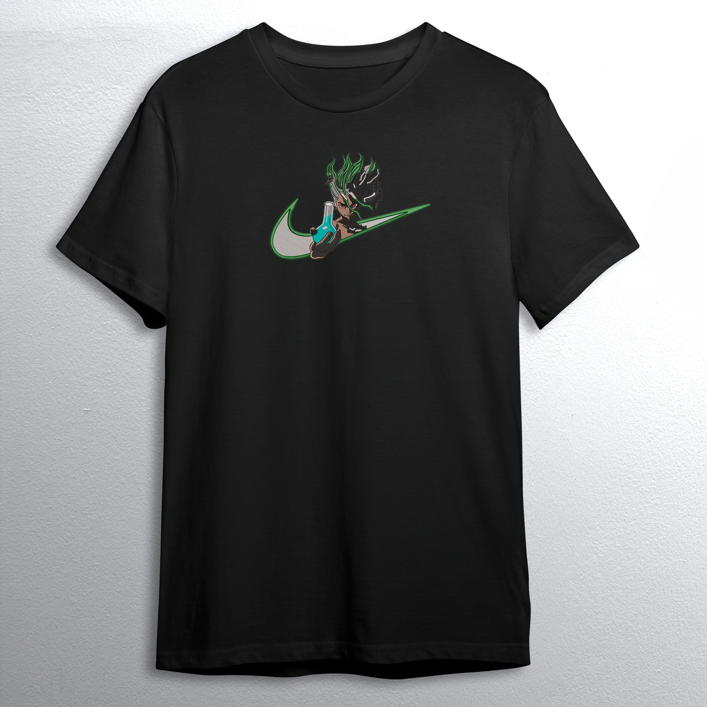 Swoosh Dr Stone felpa/tshirt con ricamo